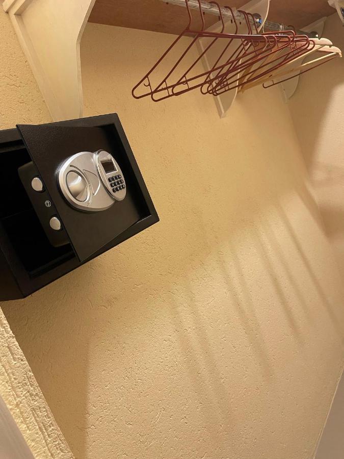 Jamrock Suites キングストン エクステリア 写真